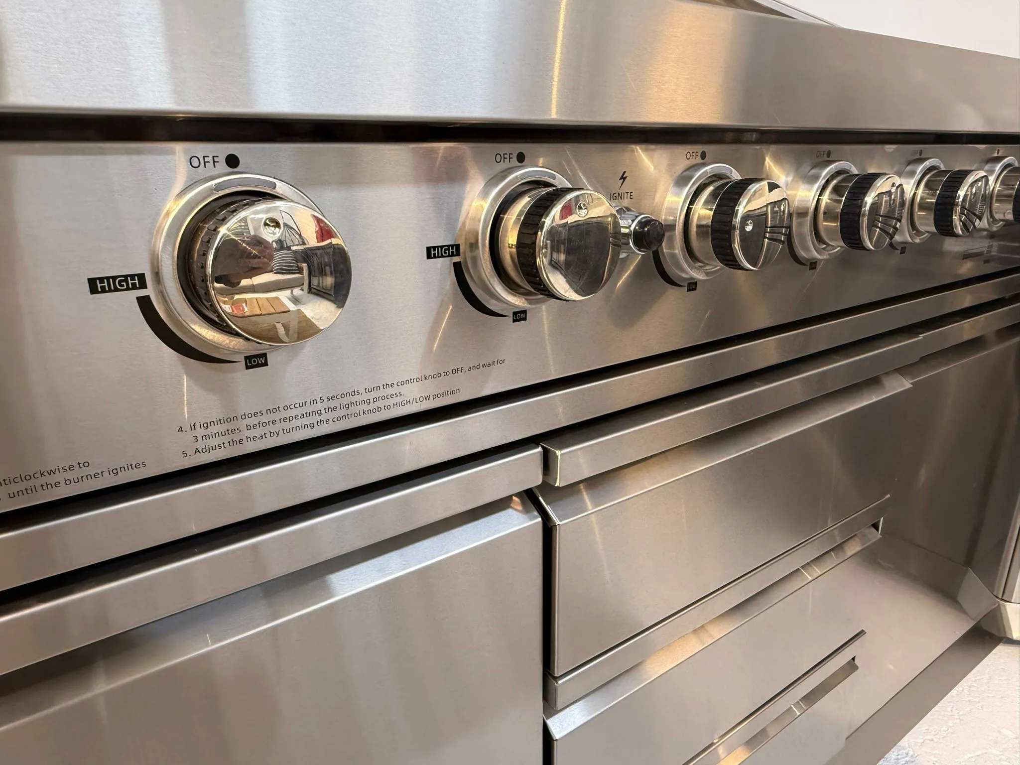 L Shape 304SS Hurricane BBQ Inc 3DR Fridge, 118L Fridge,30” Pizza Oven, 150CM 304SS Rangehood, Rotisserie & Covers